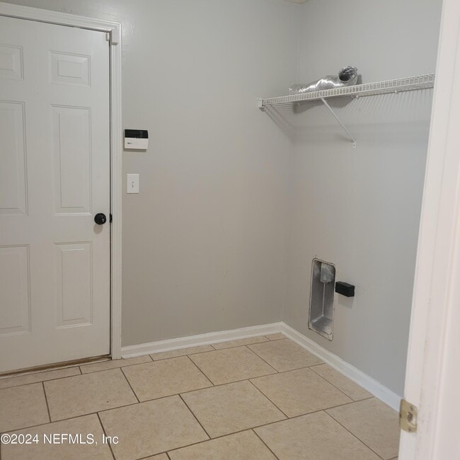 Building Photo - 12359 Wavyleaf Ct