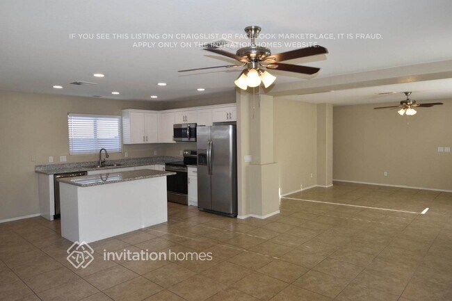 Foto del edificio - 3215 W Salter Dr