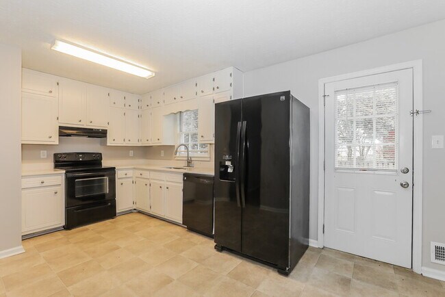 Foto del edificio - 583 Lakeridge Cir SE