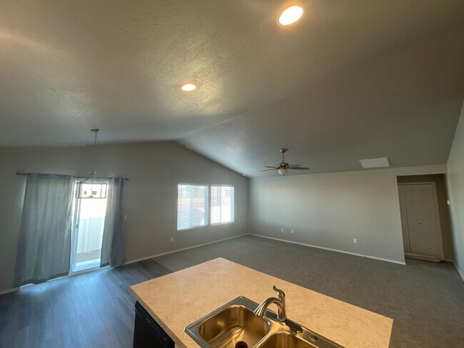 Building Photo - 5214 Clearfield Ct