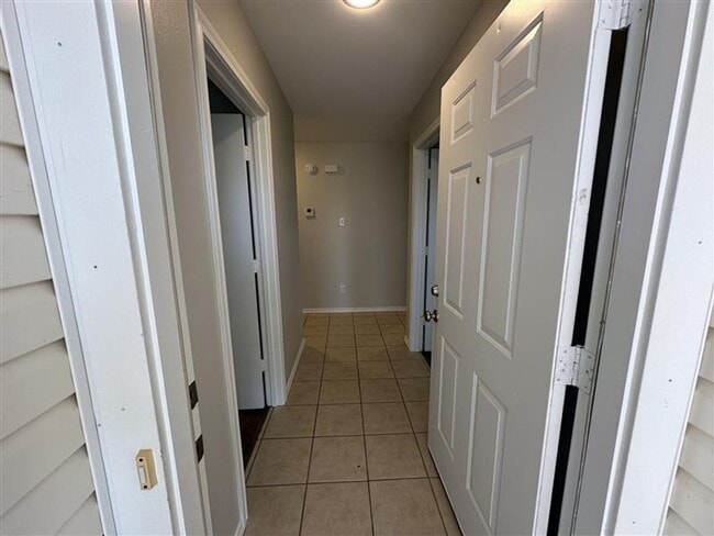 Building Photo - 17060 CR 191