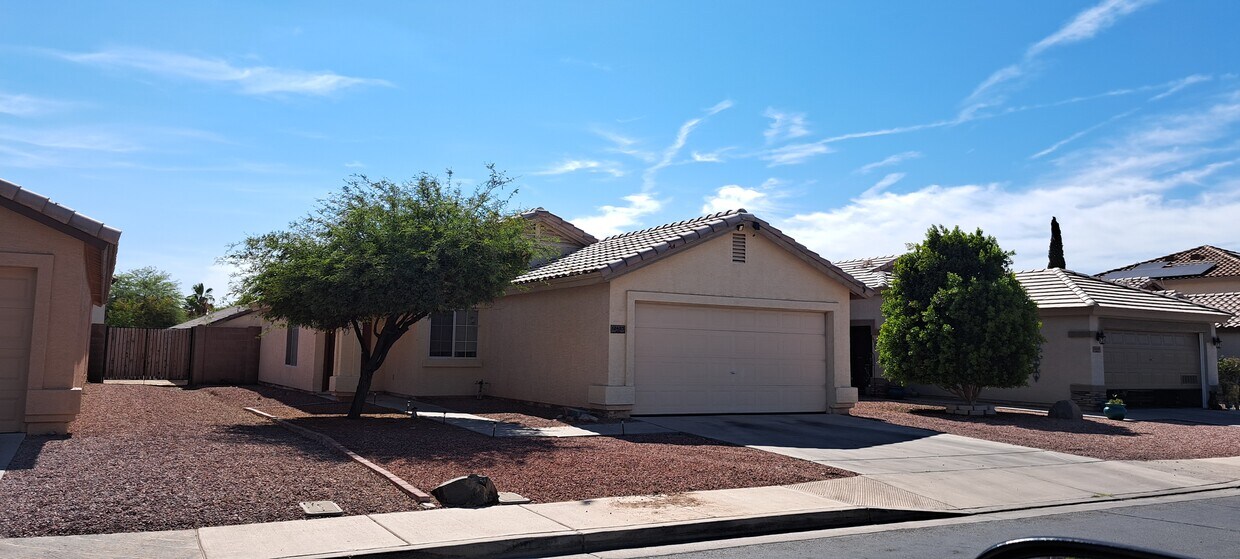 Foto principal - 12423 N 121st Dr