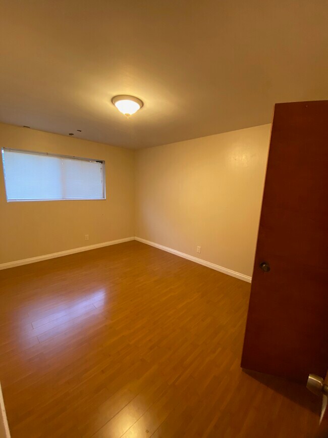 Foto del edificio - 2852 Rosanna St