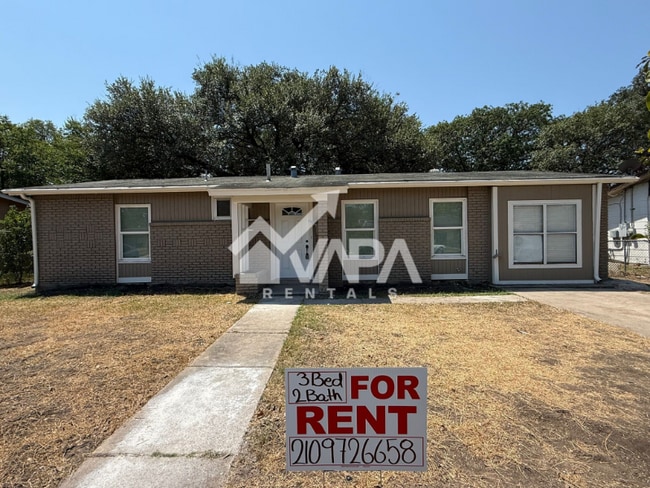 Building Photo - 5014 Benham Dr