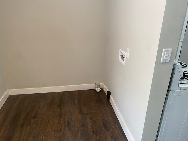 Foto del edificio - 340 N Park St