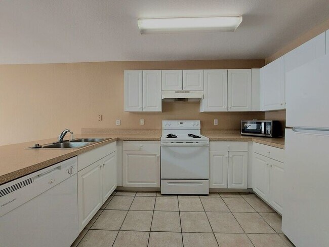 Foto del edificio - 1014 Fox Lake Dr