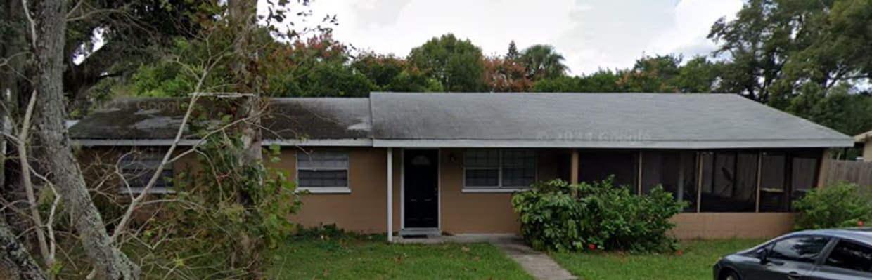 Primary Photo - Charming Three-Bedroom, Two-Bathroom Singl...