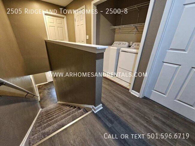 Foto del edificio - 2505 Ridgeland Cir