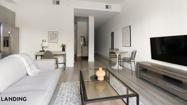 Foto del edificio - 2250 McGregor Blvd