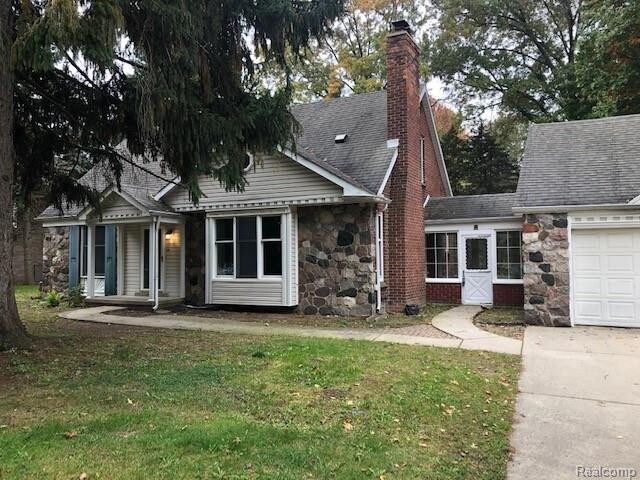 Primary Photo - 215 N Gulley Rd