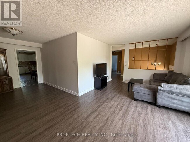 Photo du bâtiment - 122 Parkway Ave