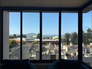 Building Photo - 150 Lombard St