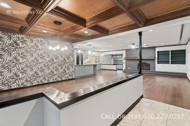 Foto del edificio - 28160 Windwood Dr E