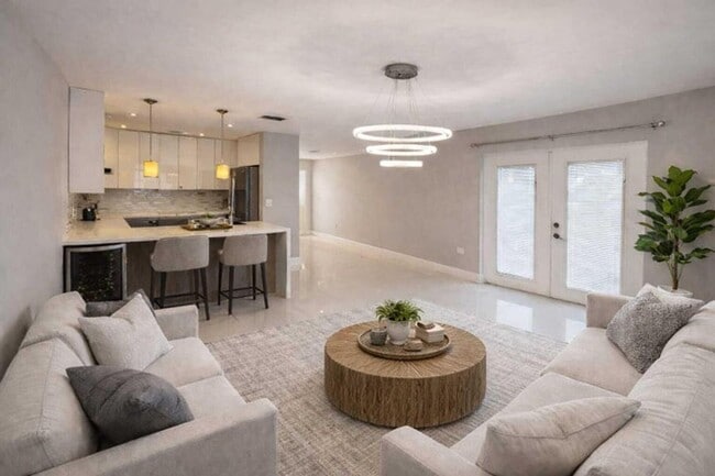 Building Photo - 4135 Eastridge Cir