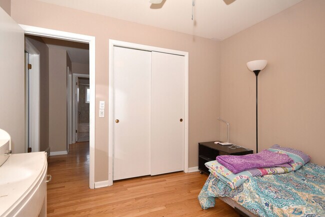 Foto del edificio - 861 S Hawthorne Ave