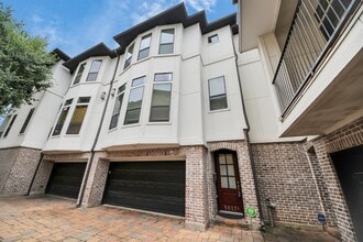 Building Photo - 5617 Kiam St