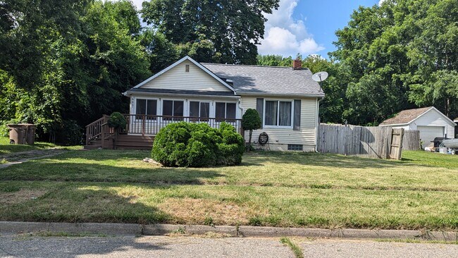 Front of the Home from E. Beverly Ave - 683 E Beverly Ave