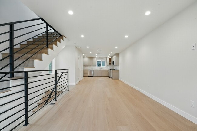 Photo - 8234 Blackburn Avenue, Unit 8234 1/2 Townhome