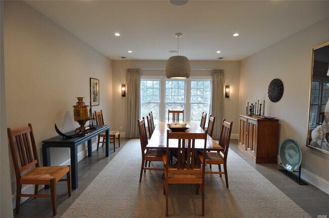Building Photo - 79 N Captains Neck Ln