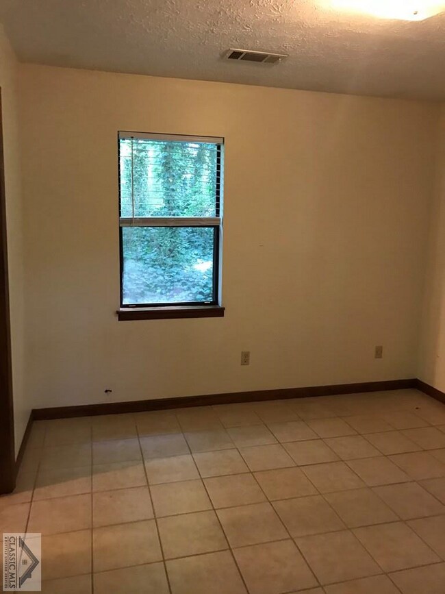Foto del edificio - 725 Beaverdam Rd