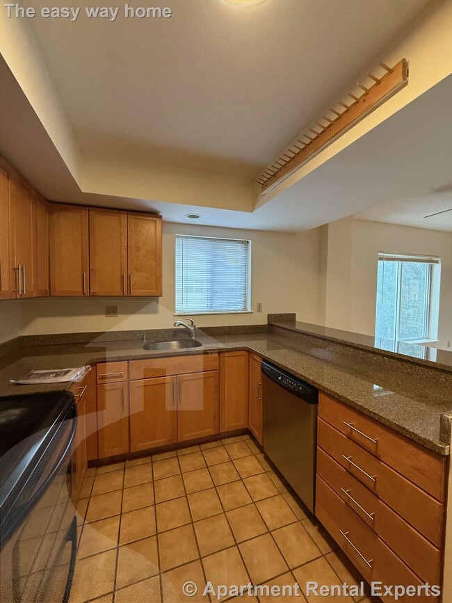 Photo - 345 Franklin St Apartment