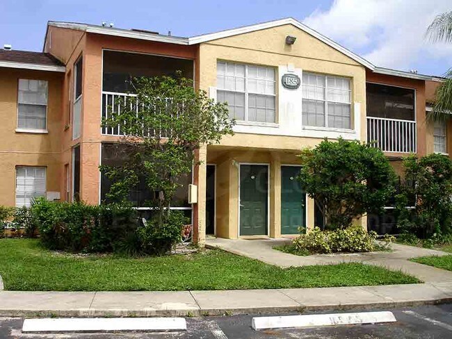 Granada Lakes Villa Condo Apartments Naples, FL