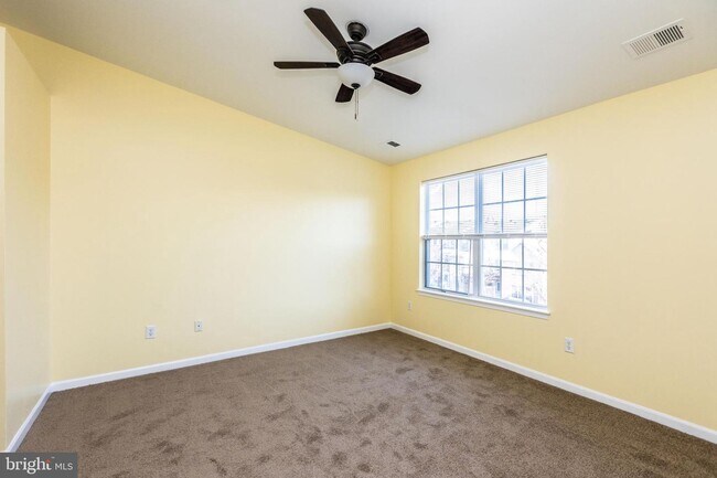 Building Photo - 8601 Side Saddle Ct