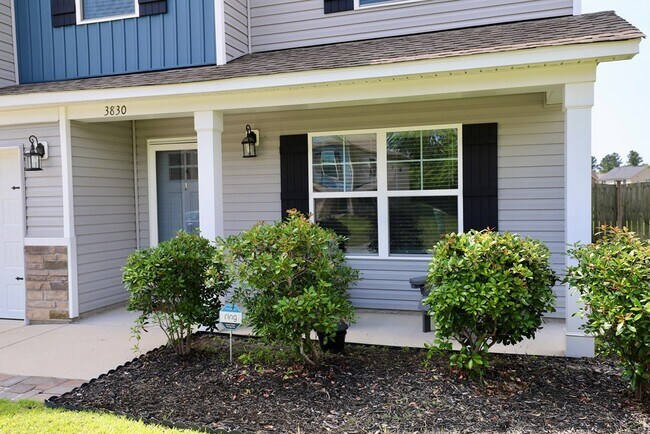 Building Photo - 3830 Moseley Dr
