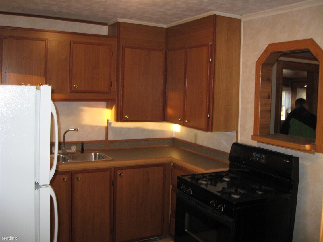 Foto del edificio - 3 br, 1 bath House - 10819 Lake St