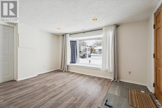 Building Photo - 351 Winnifred Dr