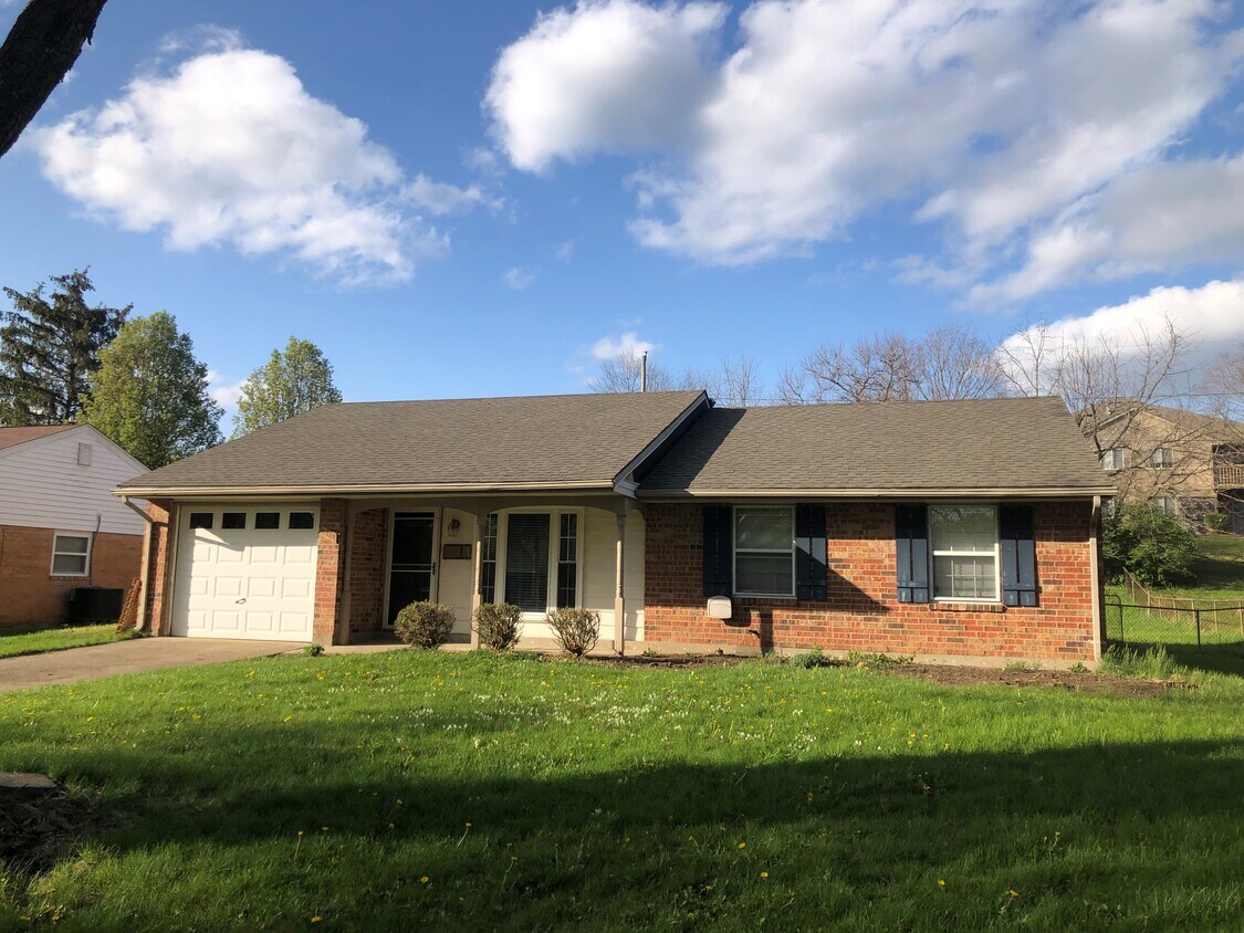 4372 Hillcrest Dr, Bellbrook, OH 45305 House Rental in Bellbrook, OH