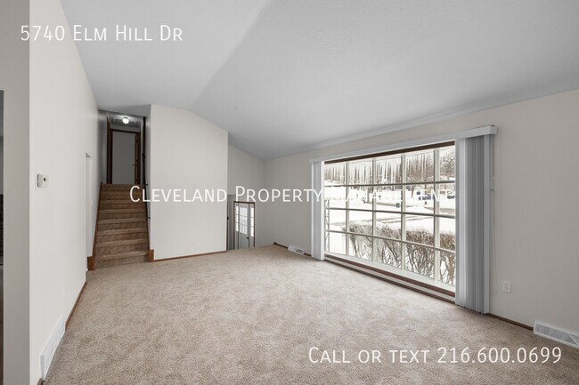 Foto del edificio - 5740 Elm Hill Dr