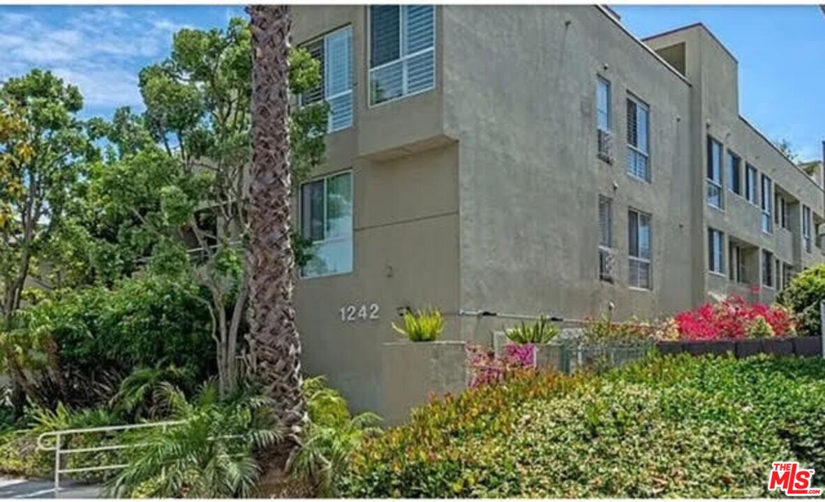 Primary Photo - 1242 9th Ct