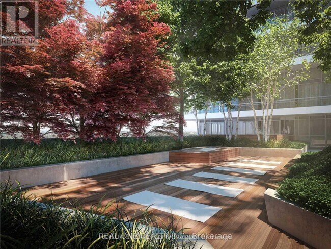 Building Photo - 121 Lower Sherbourne St