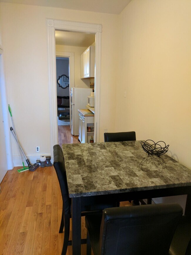 Foto del edificio - 839 Willow Ave