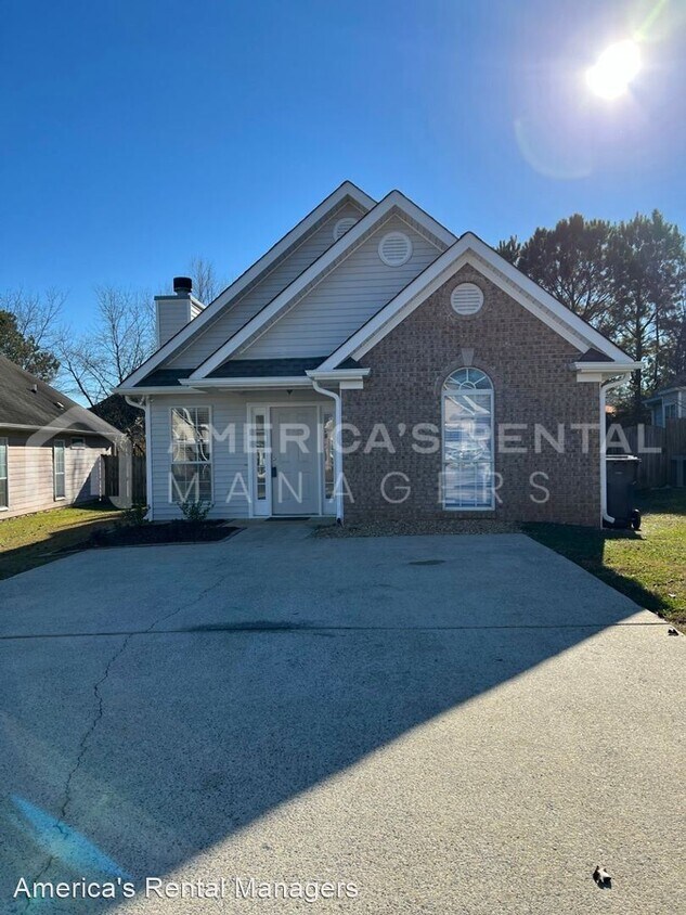 141 Flagstone Ln, Calera, AL 35040 House Rental in Calera, AL