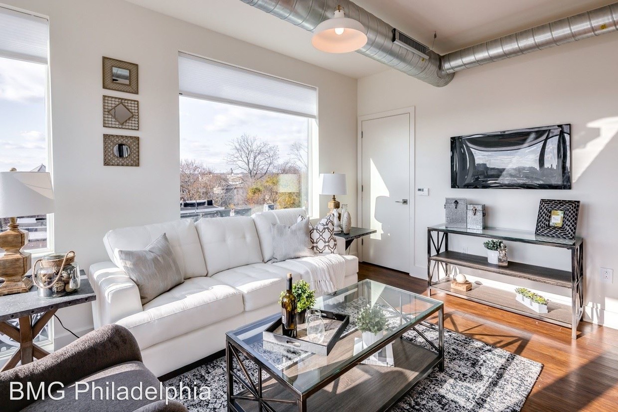 Foto principal - 2617 W Girard Ave
