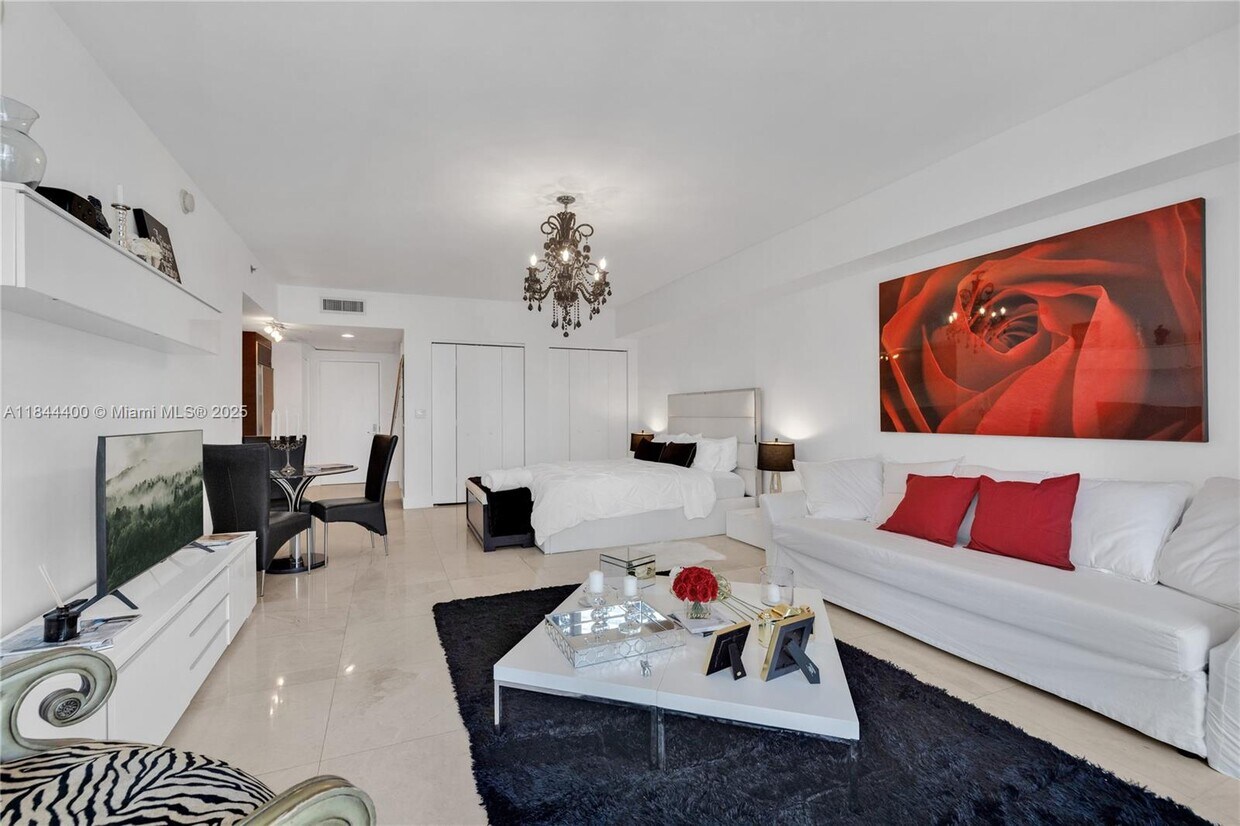 Primary Photo - 475 Brickell Ave