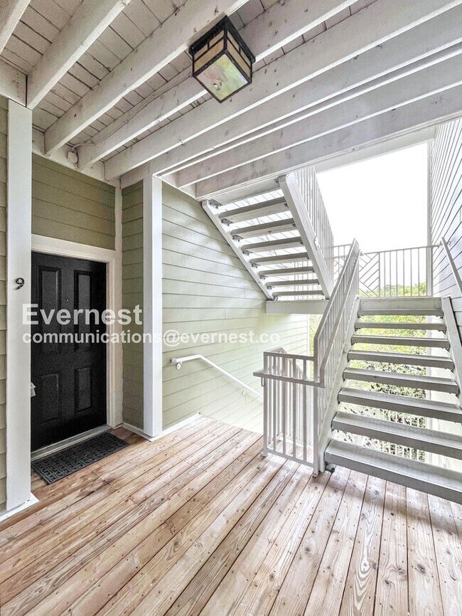 Foto del edificio - 8431 Callabee Way