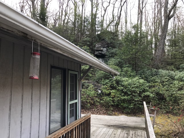 Primary Photo - 2266 Howard's Creek Rd