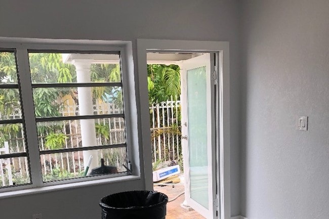 Foto del edificio - 634 SE 4th Pl