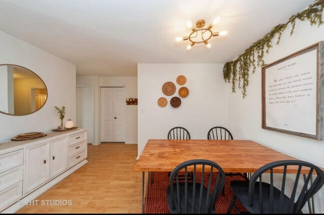Foto del edificio - 1450 Sandpebble Dr