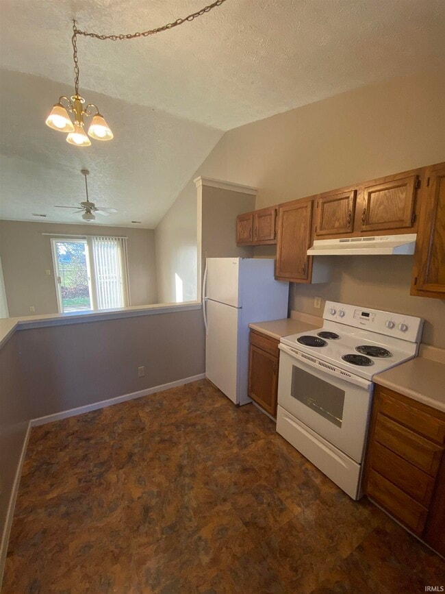 Building Photo - 2846 Plaza Ln