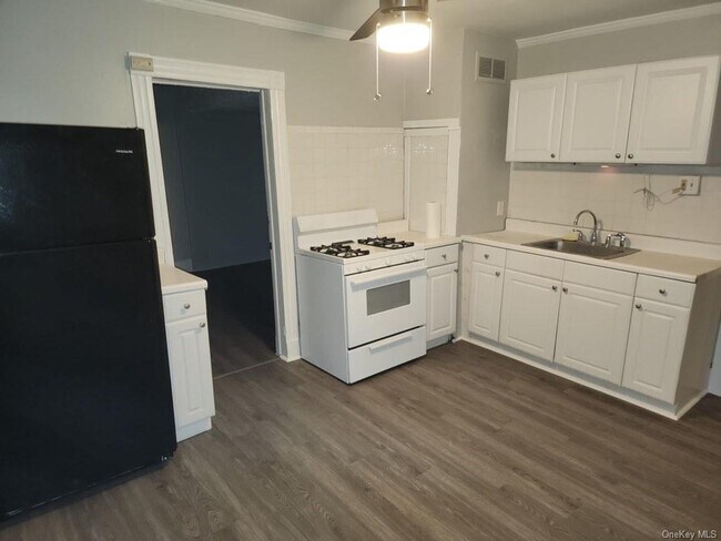 Foto del edificio - 11 Bonnell Pl