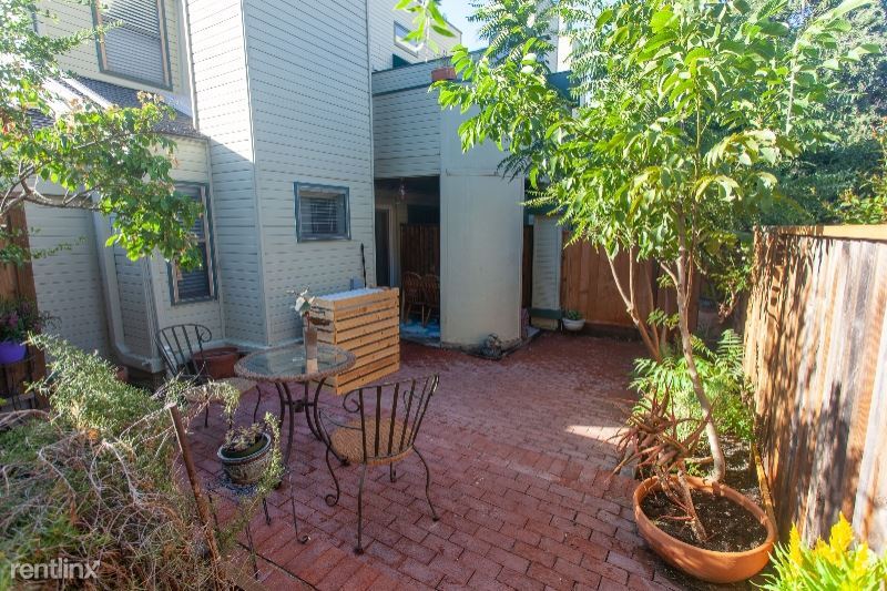 Primary Photo - 2 br, 3 bath Townhome - 421 Sierra Vista