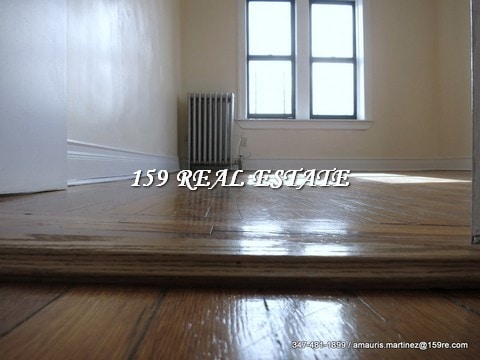 Building Photo - 521 Isham St