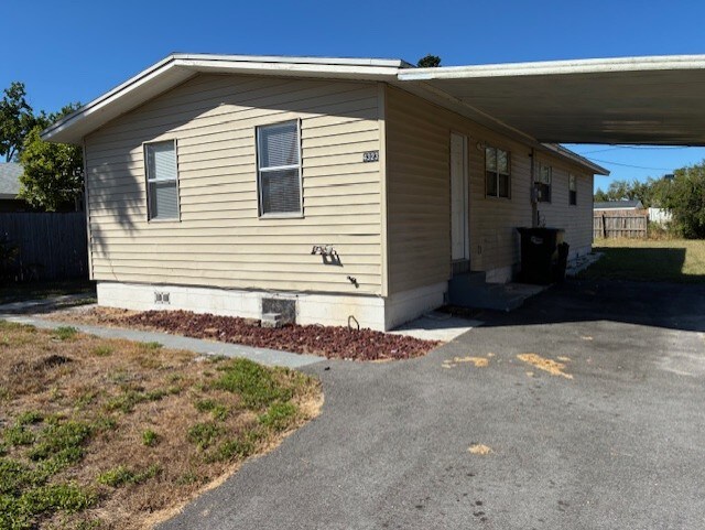 Photo - 4323 E Drake Blvd House