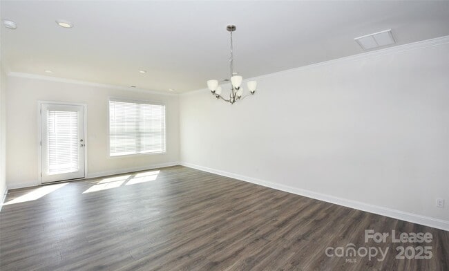 Foto del edificio - 4358 Bronze Blvd