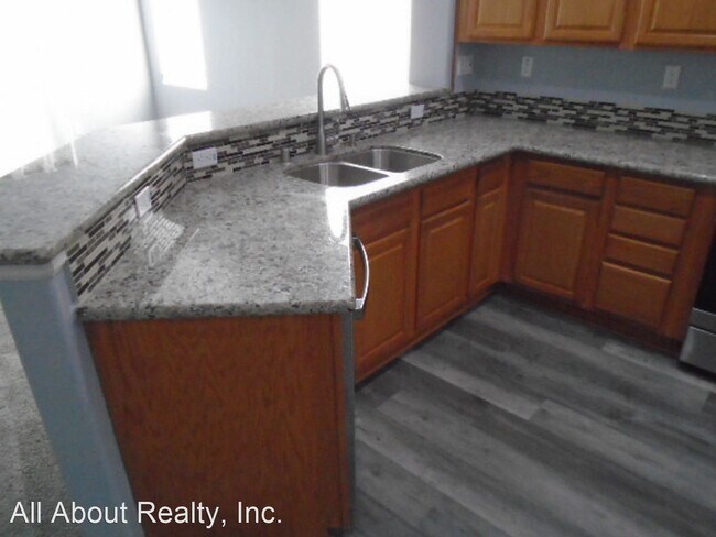 Building Photo - 3 br, 3 bath House - 3420 KENSINGTON COURT