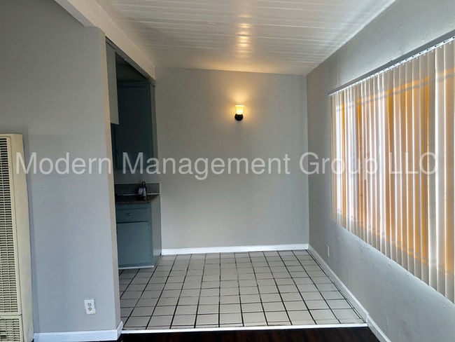 Building Photo - Los Angeles County 1 bed Apt $1350